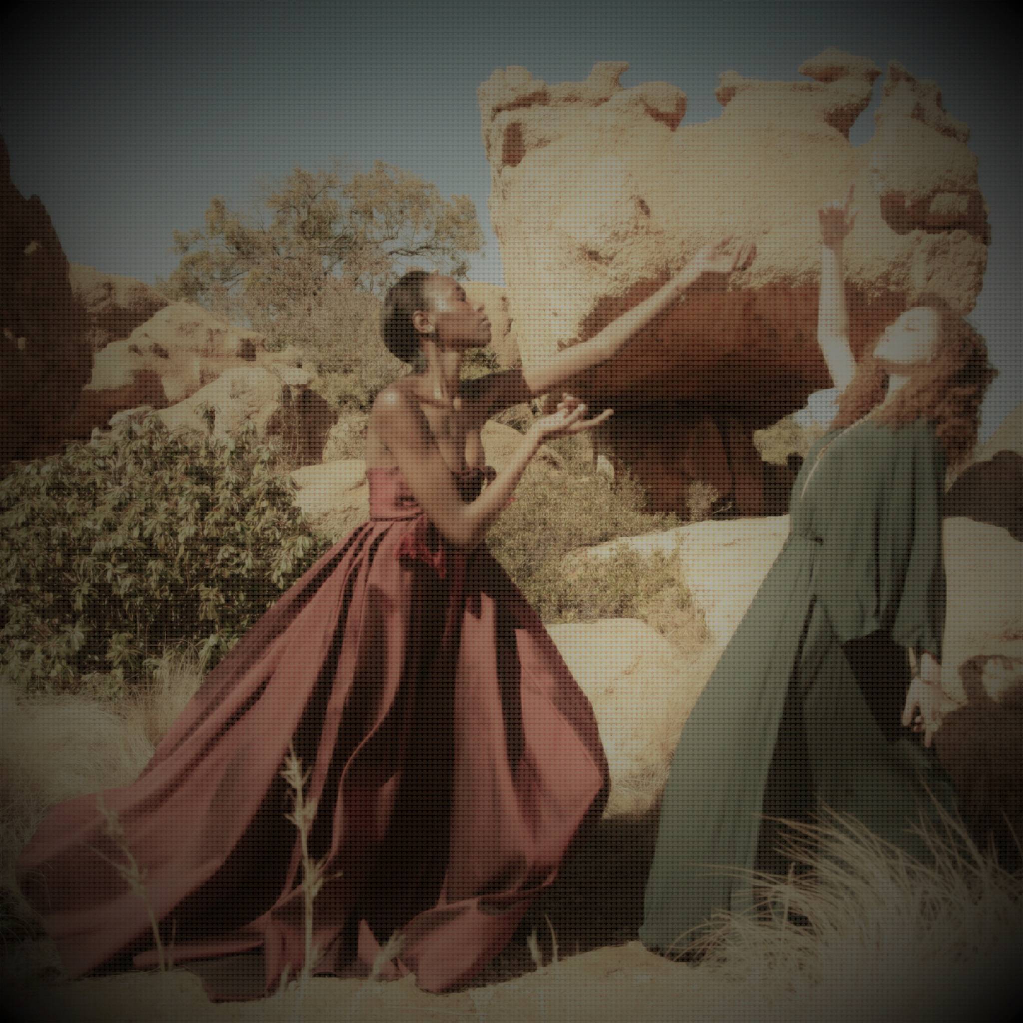 Figures de sorcières en Dior - 2019 - © Fatima MAZMOUZ